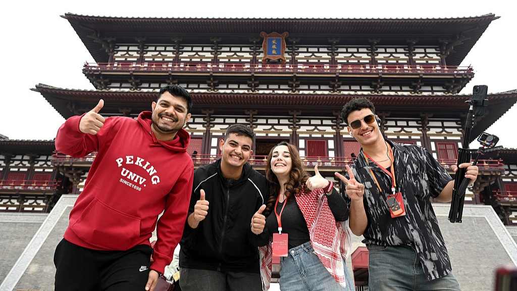 周五下班来中国 过境免签政策带动入境游火热 - 光踪暖行