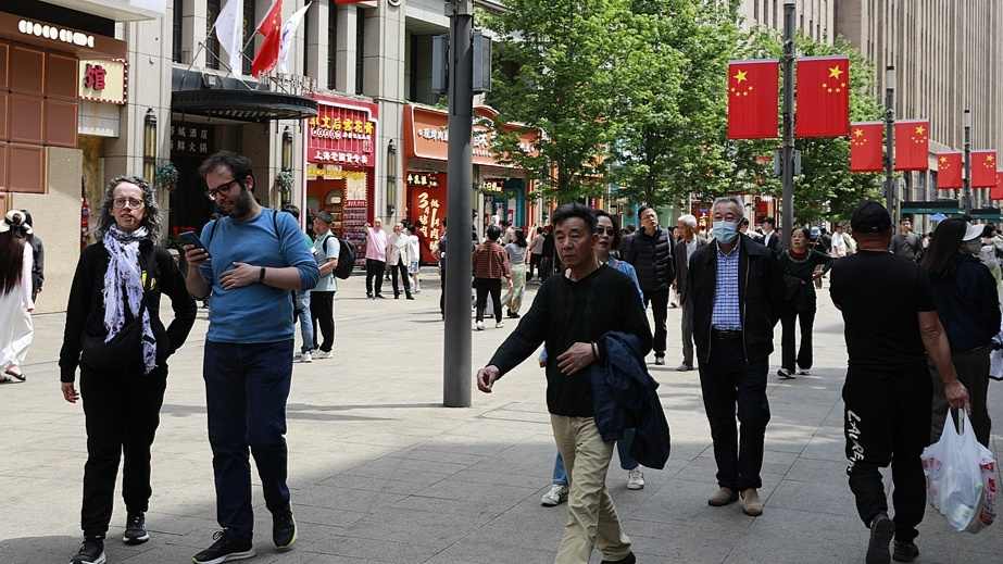 入境游热度攀升 政策红利持续释放 - 光踪暖行