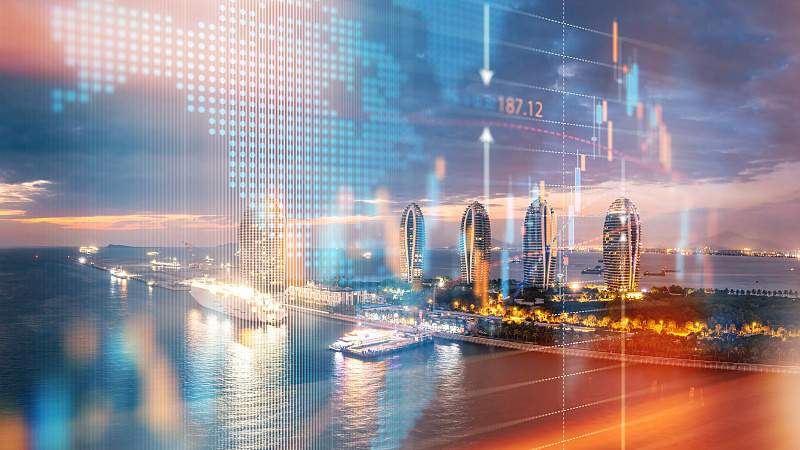 文旅产业破茧重生 消费潜能持续释放 - 光踪暖行