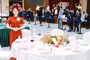 在服务业扩大开放中充分发挥文旅作用 - 光踪暖行