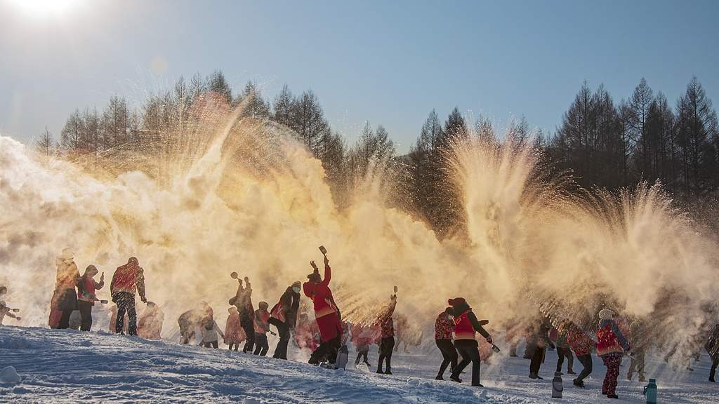 机构：26―35岁游客为冰雪旅游消费主力军 - 光踪暖行