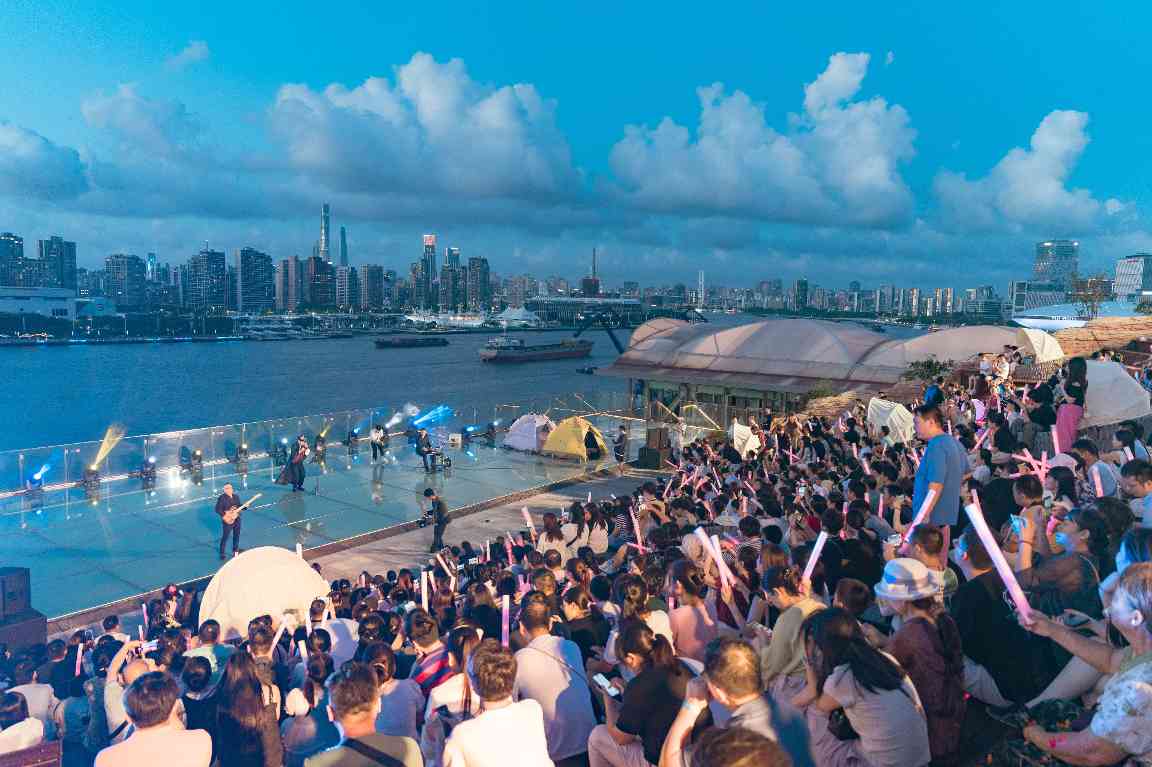 时空折叠里演绎上海千古情(图1)