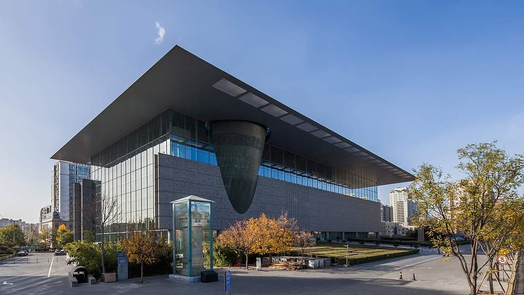 为博物馆错峰延时开放点赞 - 光踪暖行