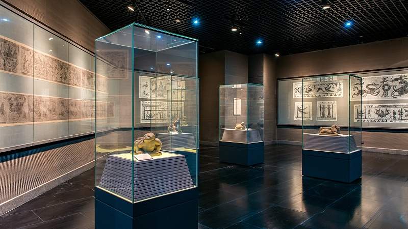 “文博热”持续升温 国家文物局要求加强文物博物馆单位开放安全管理工作 - 光踪暖行