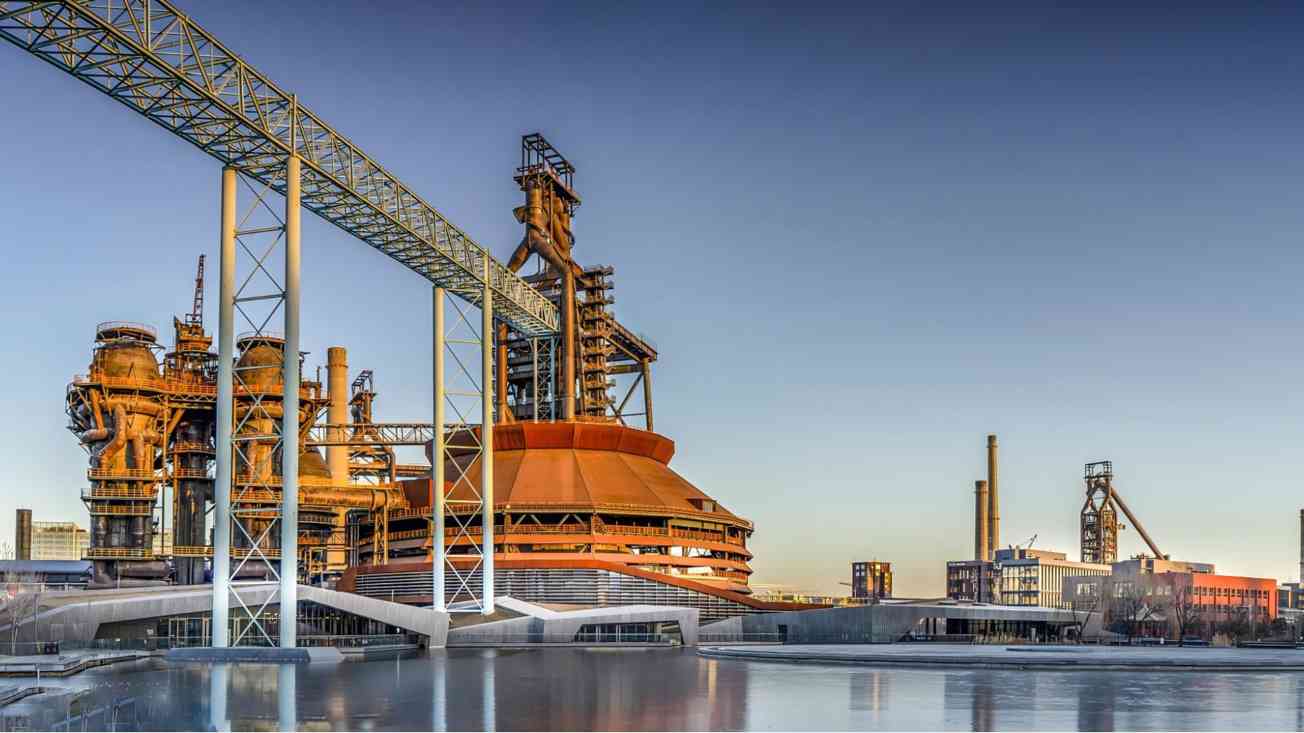 倒计时30天｜首钢园变身“会展小镇” 服贸会解锁文商旅体融合新场景 - 光踪暖行