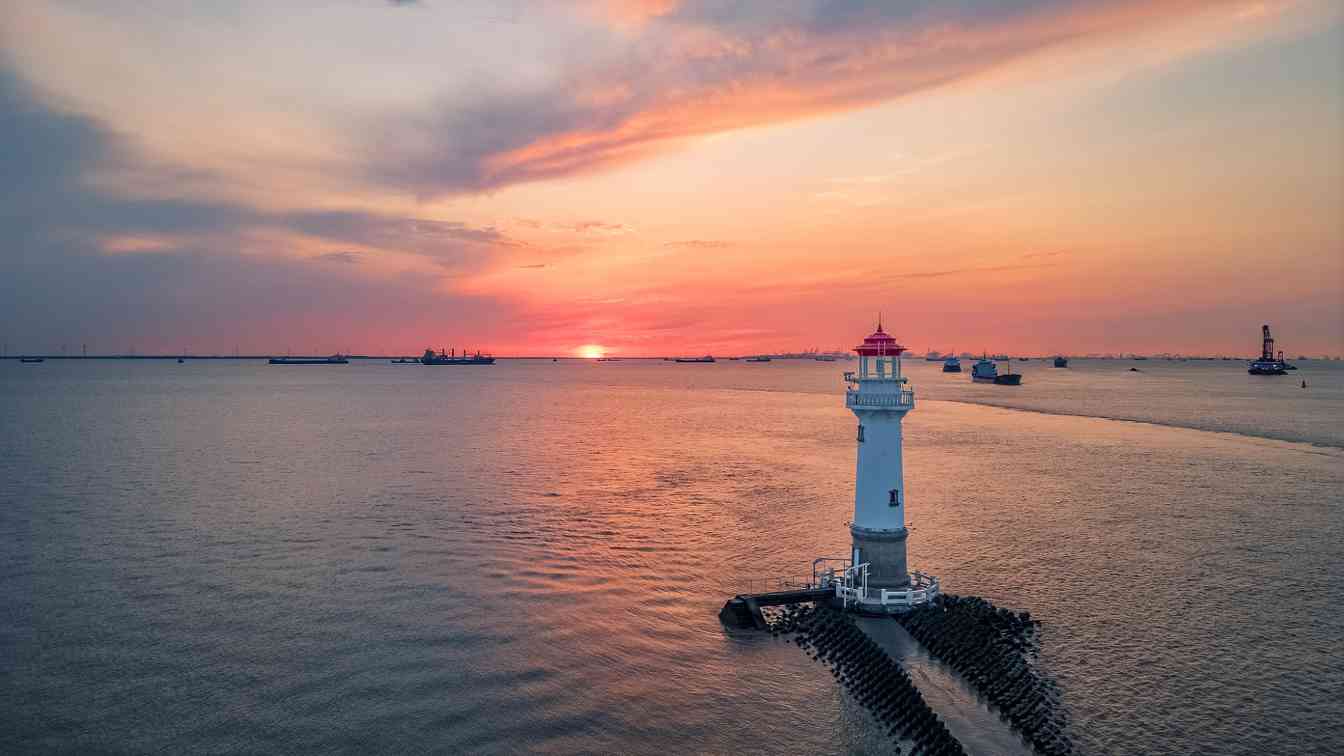 文化新观察・年度文化亮点｜文旅产业加速蝶变 - 光踪暖行